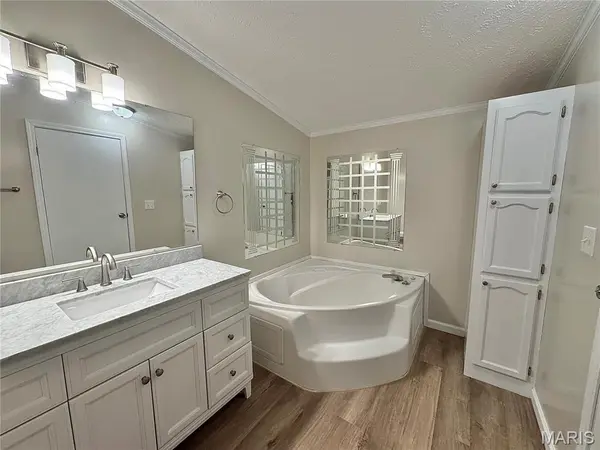 280 Royal Ridge CT, Foley, MO 63347
