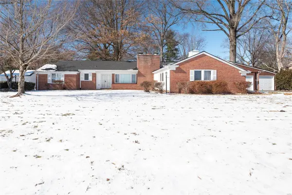 151 Orchard DR,  Belleville,  IL 62221
