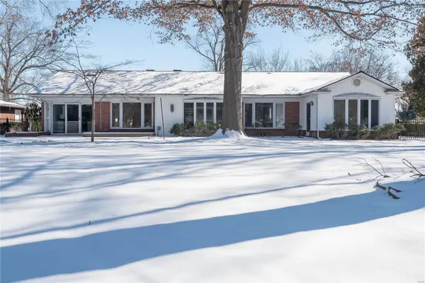 151 Orchard DR, Belleville, IL 62221