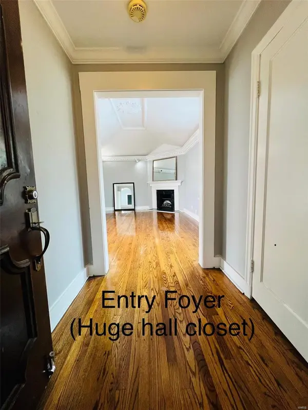 7544 York DR #3W, St Louis, MO 63105