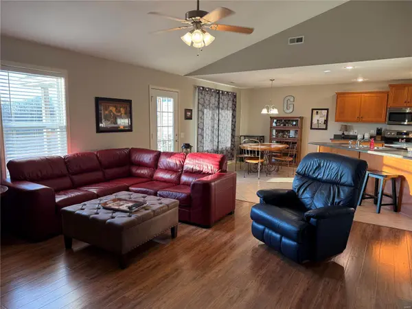 5710 Clear Creek, Hannibal, MO 63401