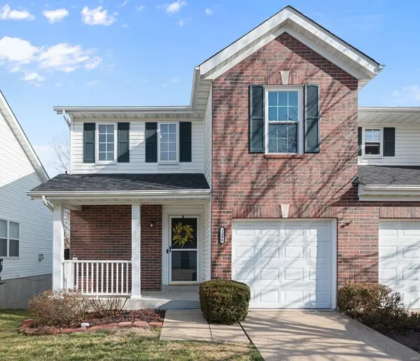 1186 Big Bend Crossing DR, Manchester, MO 63088