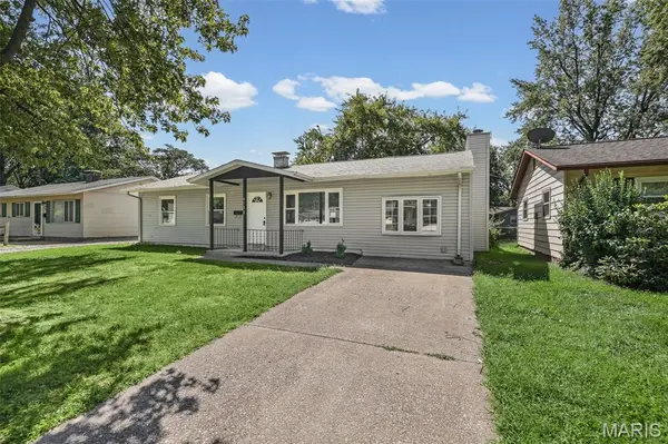 4102 N Park DR, Belleville, IL 62226
