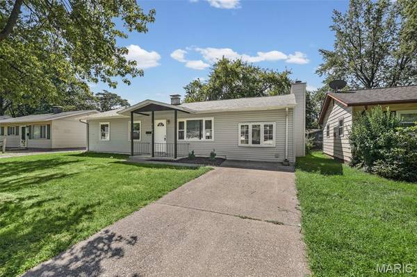 4102 N Park DR, Belleville, IL 62226