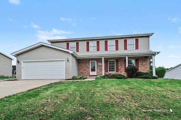 214 S Katie LN, Mchenry, IL 60050