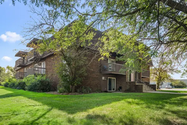 10049 Kennedy AVE #2-c, Highland, IN 46322
