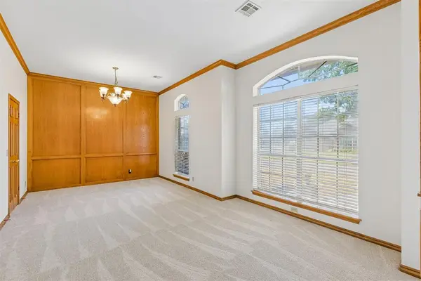 1800 Coopers Hawk CT, Edmond, OK 73003