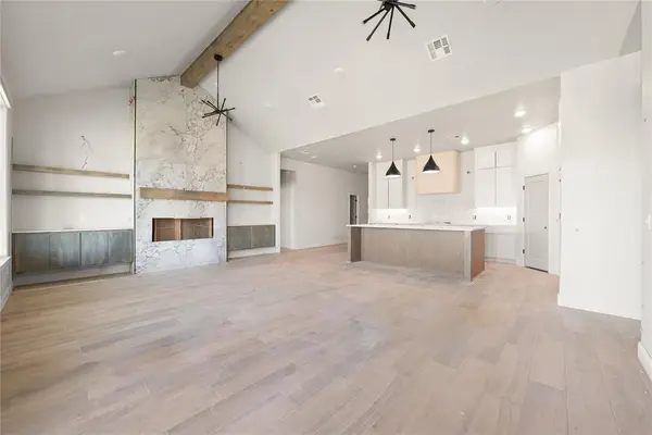 9301 SW 40th ST, Oklahoma City, OK 73179