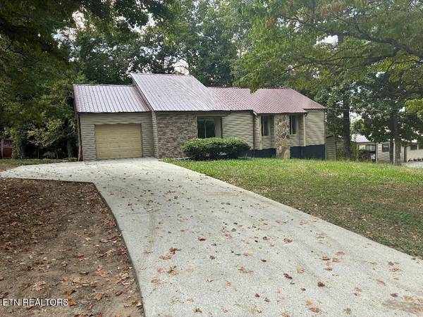 158 Tango Drive, Madisonville, TN 37354