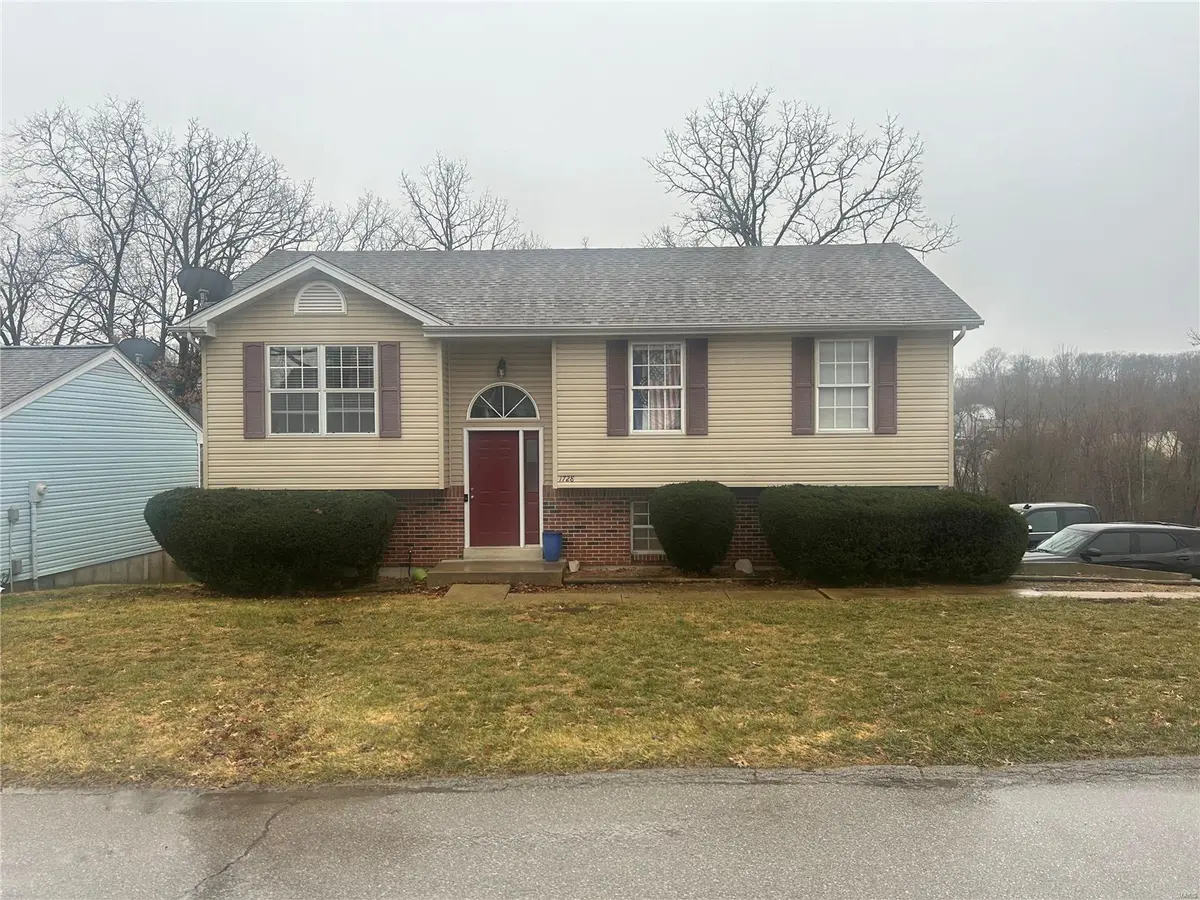 1728 Clark LN, Barnhart, MO 63012