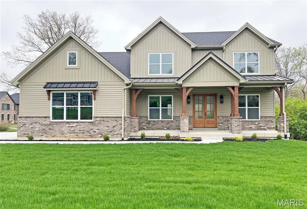 9600 Ashmont DR, Olivette, MO 63132