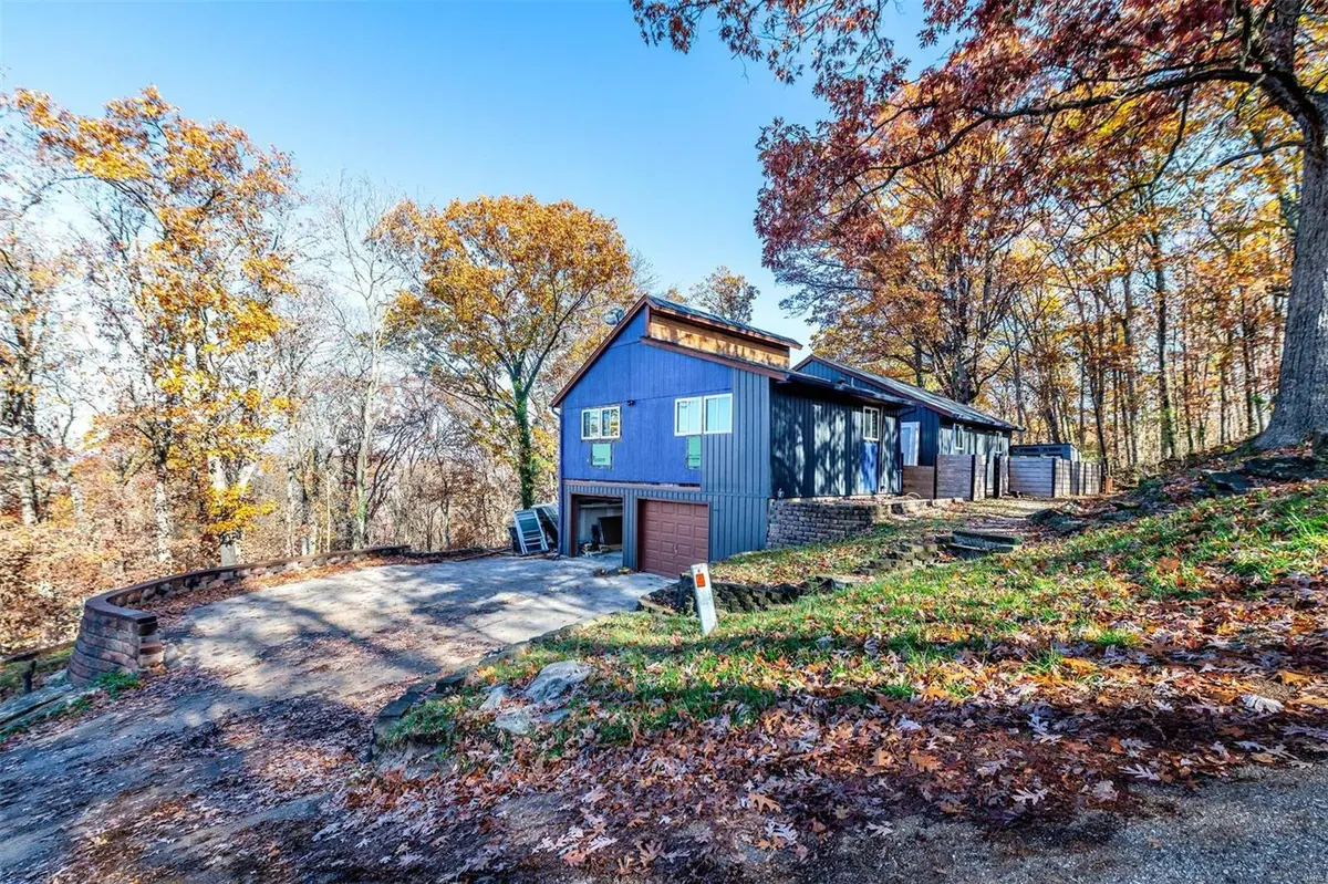 7171 Whippoorwill Hill DR, High Ridge, MO 63049