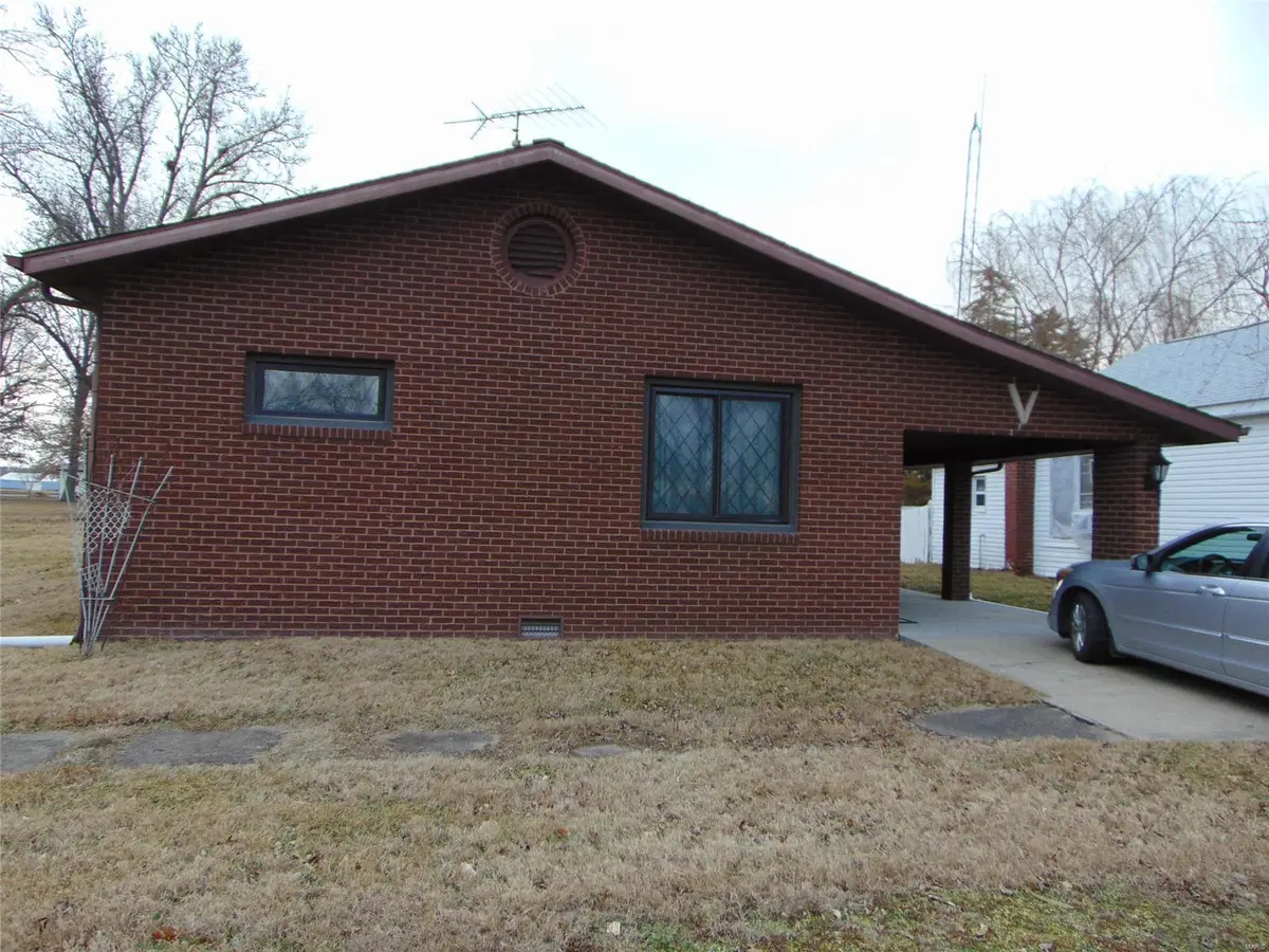 609 Washington AVE, Dowell, IL 62927