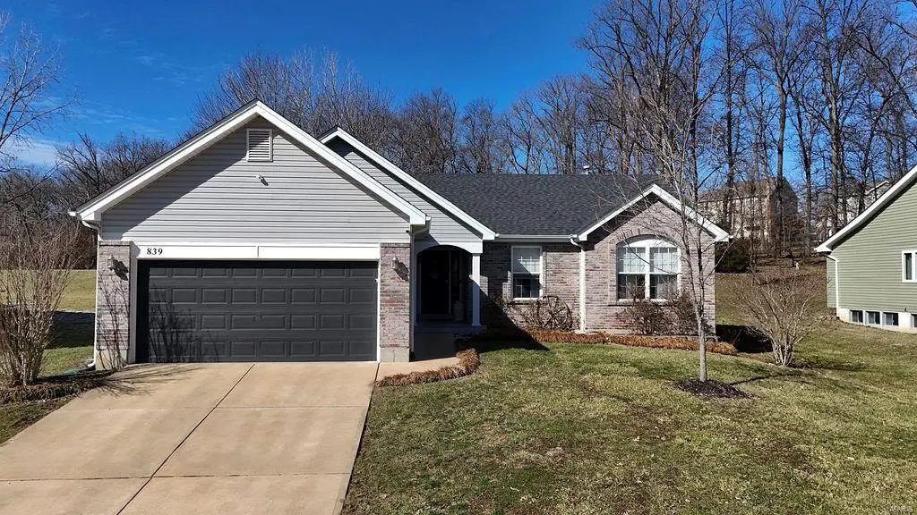 839 Silver Lake View DR, Pacific, MO 63069