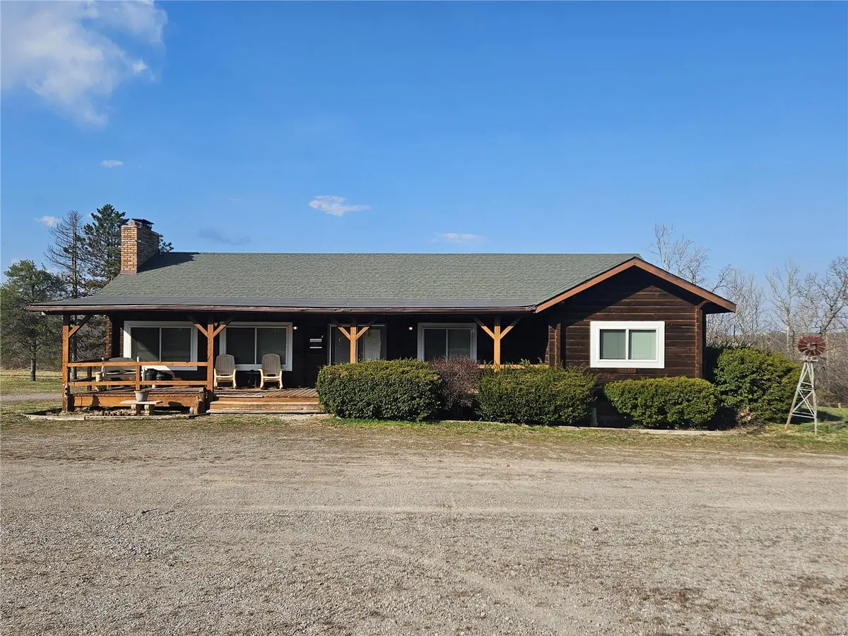 14644 T HWY, Perryville, MO 63775