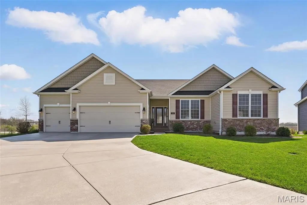 206 Kennicott DR, Cottleville, MO 63304