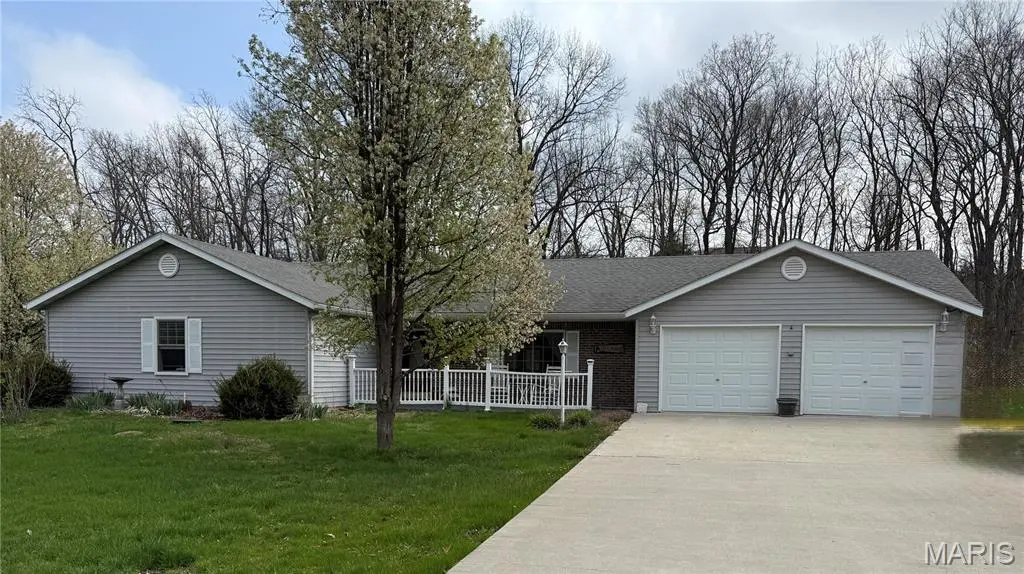 58406 Ridgeview Estates DR, Hannibal, MO 63401