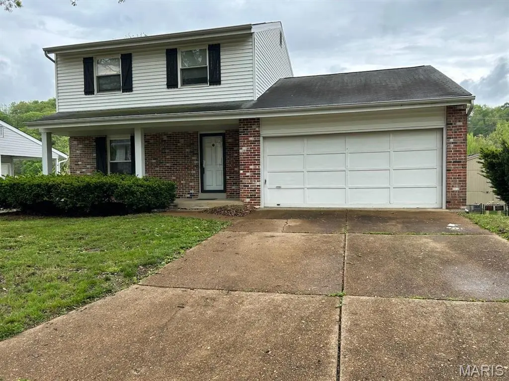3844 Red Bud DR, Imperial, MO 63052