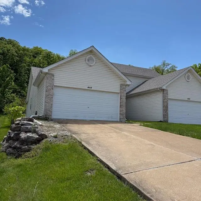 458 Caleb PL, Fenton, MO 63026