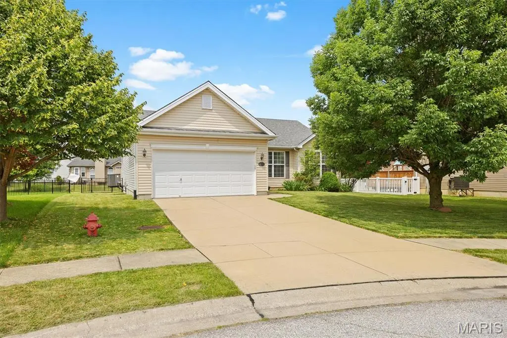 2282 Haverford CT, Maryville, IL 62062