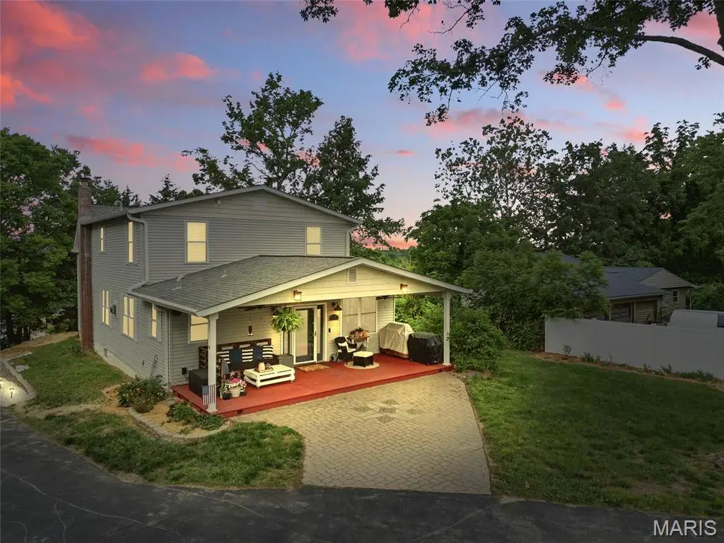 4826 Mehl AVE, Oakville, MO 63129