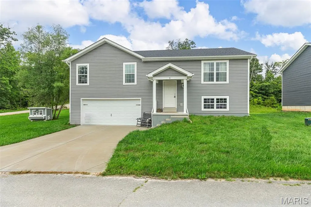 11 Abby LN, Troy, MO 63379