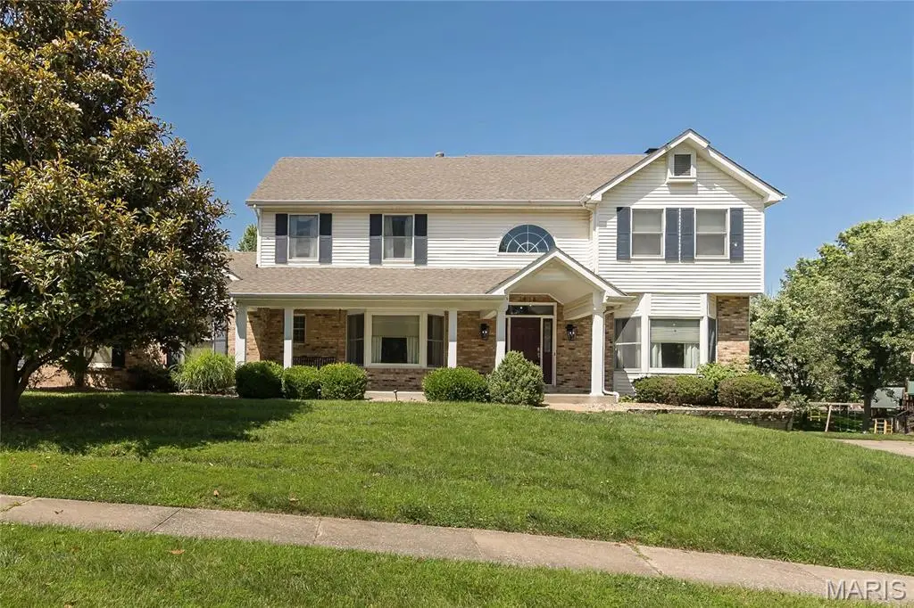 1418 Jenwick CT, Chesterfield, MO 63005