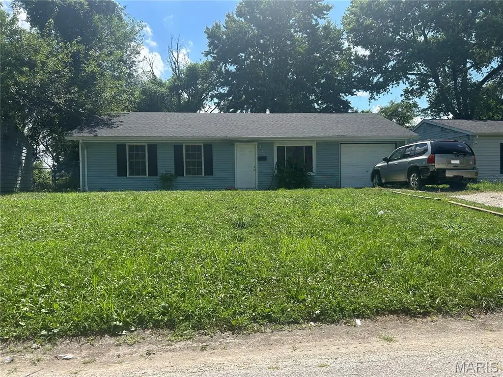 41 Westwood DR, Cahokia, IL 62206
