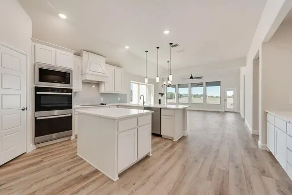 604 Rheta Lane, Springtown, TX 76082