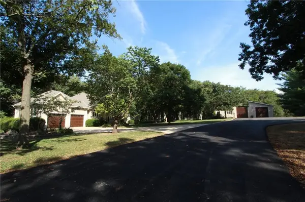 10166 W 263rd ST, Louisburg, KS 66053