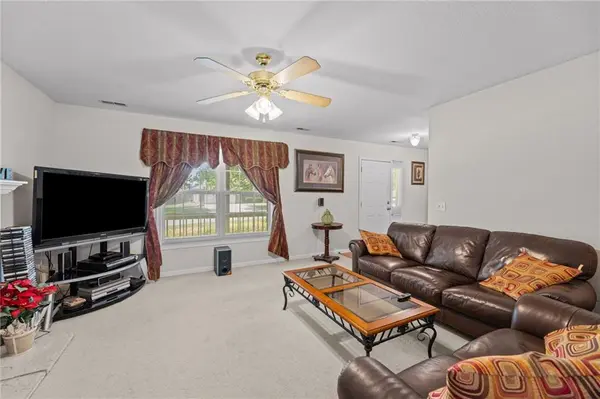 604 Stowe CT, Lawrence, KS 66049