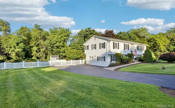 5 Pine DR, Stony Point, NY 10980