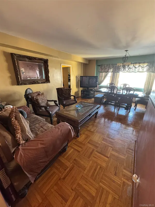 3 Fordham Hill Oval Av #10B, Bronx, NY 10468