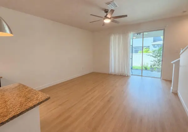 8653 PALMER PARK CIR, Sarasota, FL 34238