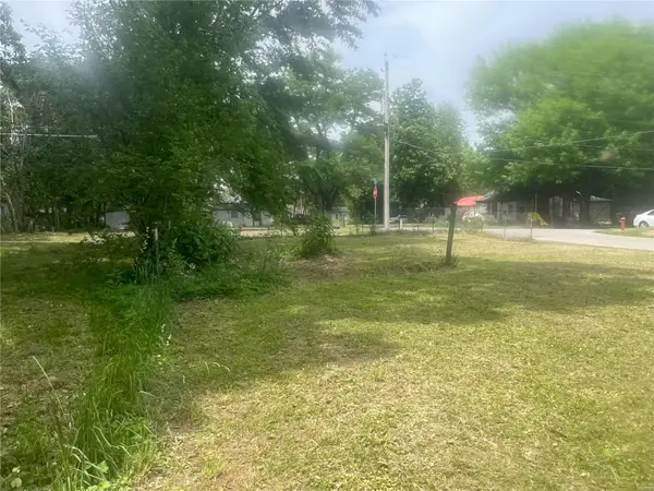805 E 3rd ST, Kennett, MO 63857