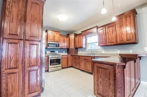 2517 Brownwood CT, Poplar Bluff, MO 63901
