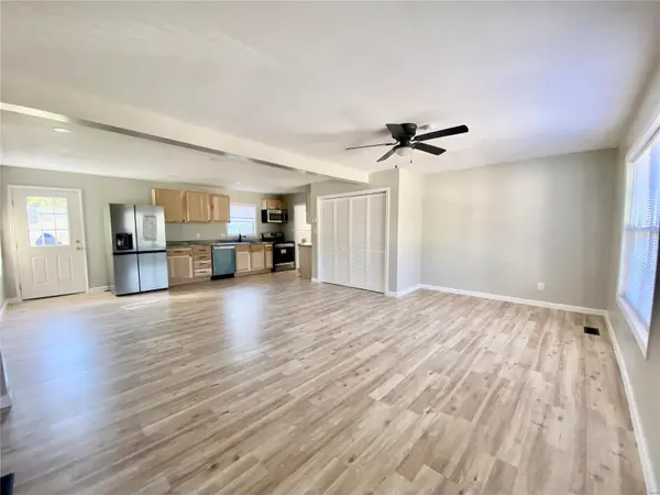 214 Hawthorne ST, Steelville, MO 65565