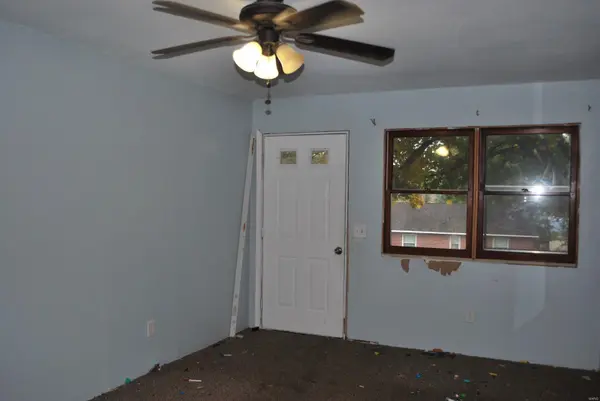 387 N High St, Puxico, MO 63960