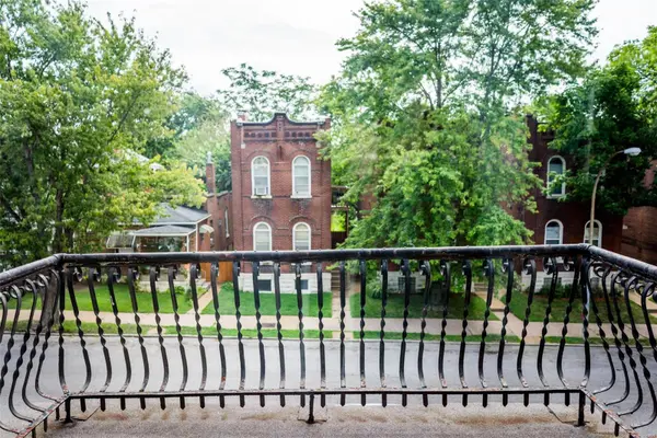 3543 Tennessee AVE, St Louis, MO 63118