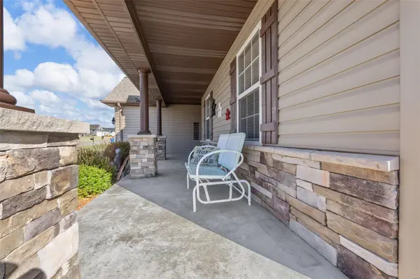 200 Fox Ridge LN, Moscow Mills, MO 63362