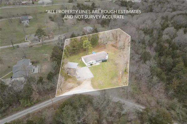5404 Sioux Lynn LN, De Soto, MO 63020