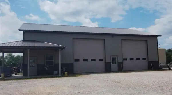 14867 Frontage RD, Dexter, MO 63841