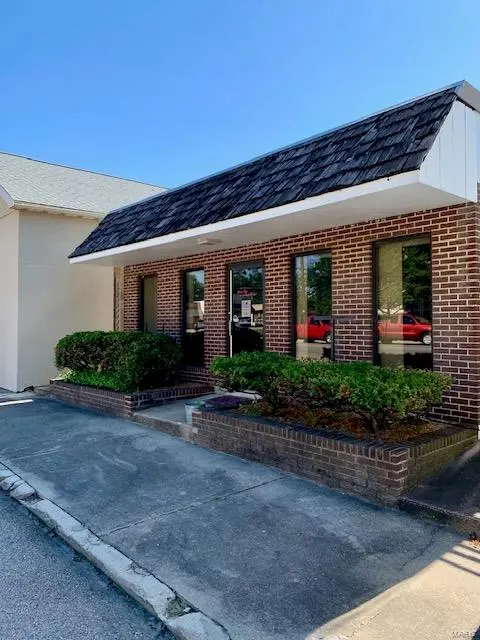 142 S Winchester, Benton, MO 63736