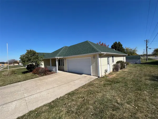 802 N ALLEN, Centralia, MO 65240
