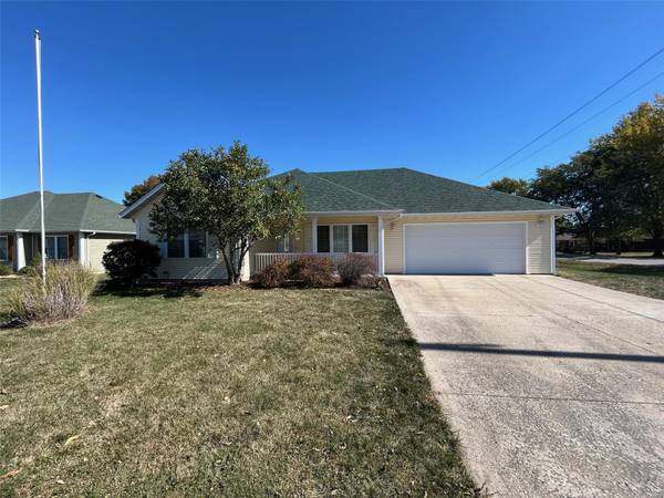 802 N ALLEN, Centralia, MO 65240