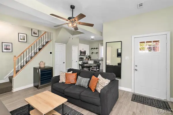 3208 N Dakota ST, St Louis, MO 63111
