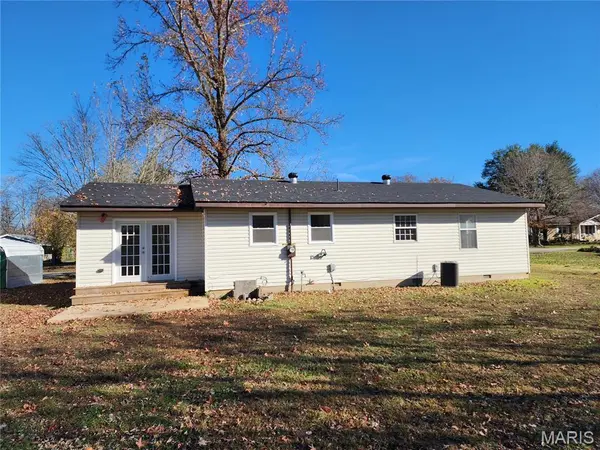 308 Navajo Dr., Piedmont, MO 63957