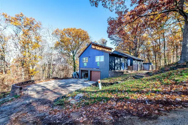 7171 Whippoorwill Hill DR, High Ridge, MO 63049