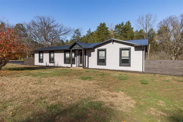1 Laura LN,  Festus,  MO 63028
