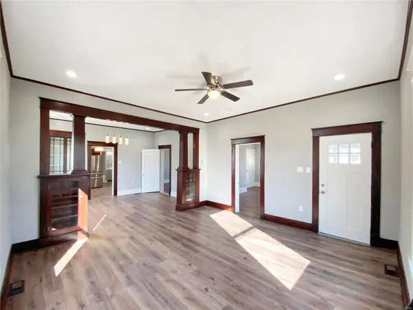 214 W Maple, Slater, MO 65349